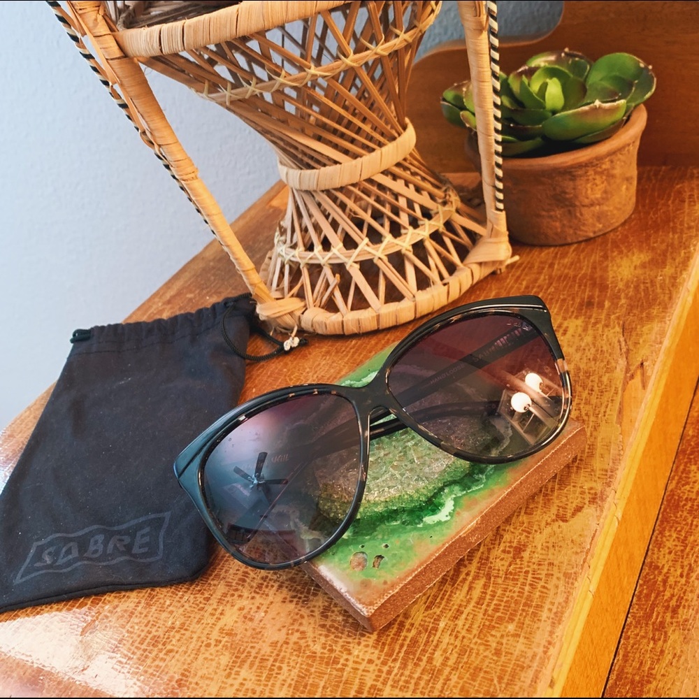 SABRE Bikini Kill Black w Grey Gradient Lenses